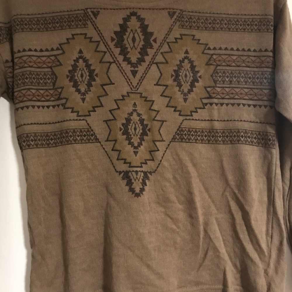 Tribal shirt size S!